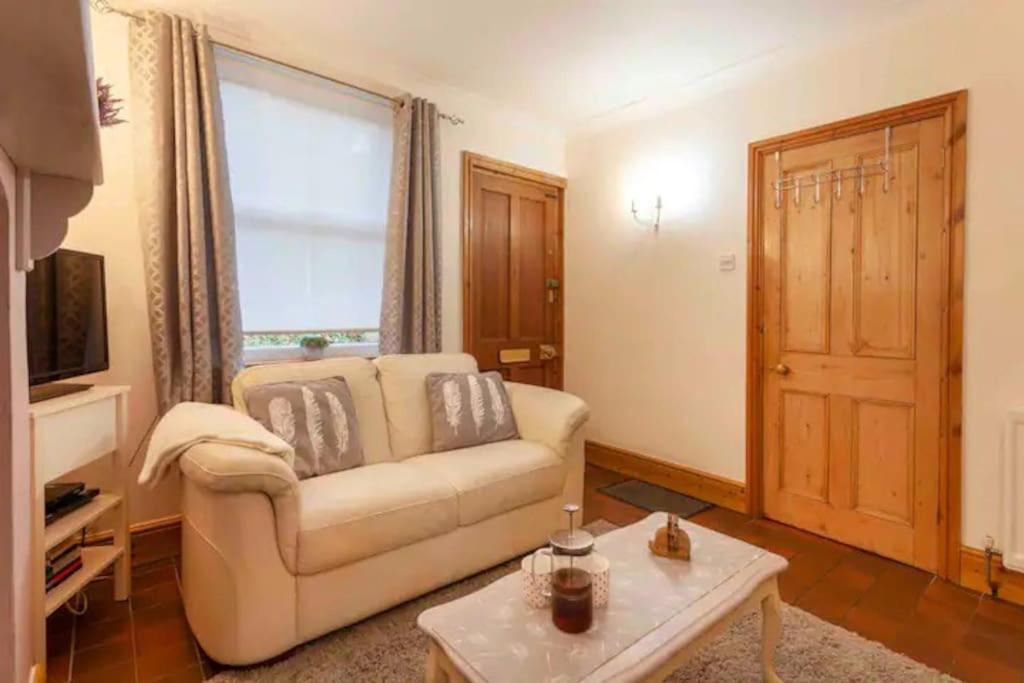 Cosy Heather Cottage Ashbourne (Derbyshire) Exterior foto